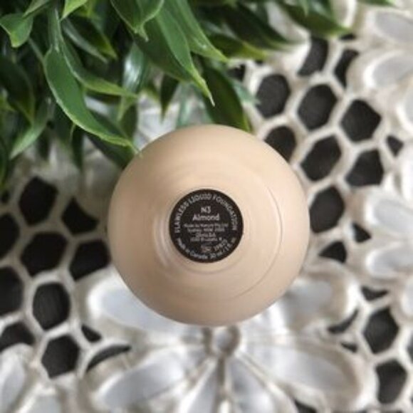 NUDE by NATURE | Foundation - Picture 3 of 3